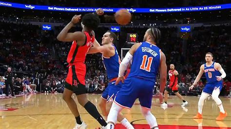 Holidays two free throws after foul by Brunson give Rockets 105-103 victory  over Knicks