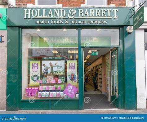 Holland and Barrett in Brixton, London, Opening Times