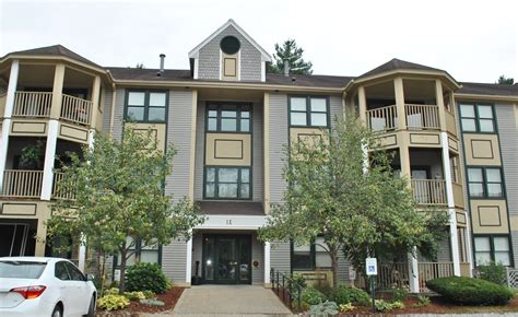 Hollis Crossing Condo Assoc 3 Mayfair Ln Nashua, NH House