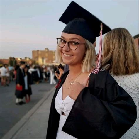 Holly Ebert Onlyfans Leak [CLIP] 🍑