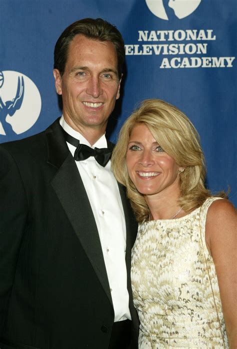 Holly Bankemper is the wife of sports commentator and former sportsman Cris Collinsworth. The couple is shockingly still getting stronger together in their marriage for many years. Her husband is a co-owner of a prominent Cincinnati restaurant and nightclub called The Precinct, where the two first met.. 