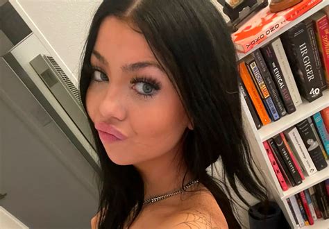 Holly day pornstar. Things To Know About Holly day pornstar. 