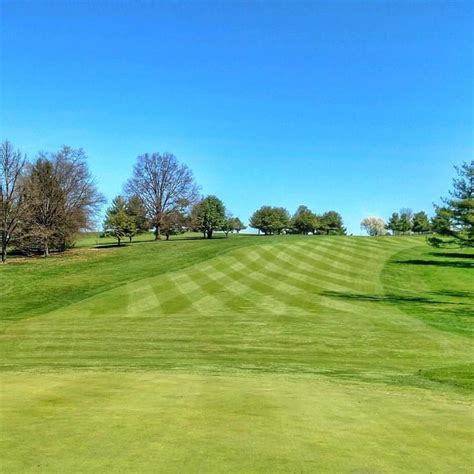 Holly hills country club. Historical Weather. Below are weather averages from 1971 to 2000 according to data gathered from the nearest official weather station. The nearest weather station for both precipitation and temperature measurements is FREDERICK POLICE B which is approximately 7 miles away and has an elevation of 380 feet (119 feet lower than Holly … 
