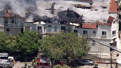Hollywood apartment fire. Things To Know About Hollywood apartment fire. 