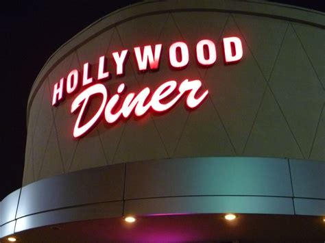 Hollywood diner. Mel's Drive-In at 1660 N. Highland Ave in Hollywood is located in a portion of the former Max Factor makeup studio. The Hollywood Regency style building was designed by S. Charles Lee and built in 1935. The Mel's Drive-In at 1670 Lincoln Blvd in Santa Monica was built as The Penguin in 1958. 