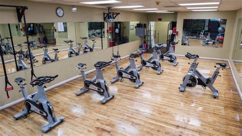 Hollywood fitness. 1425 S. 30th Avenue Hollywood Florida 33020. The Training Pit is a community-driven gym located in Hollywood with group classes where you can improve your fitness and live a healthier, fuller life. 