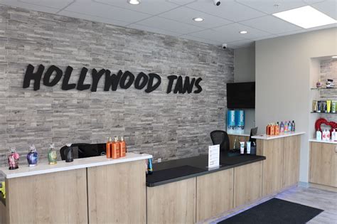 Hollywood tans brings Summer fun to our clients with tanning in any type of weather. A beautiful bronze tone is only a salon away. And remember....NO appointment is ever needed ! ... Hollywood Tans Sicklerville .... 