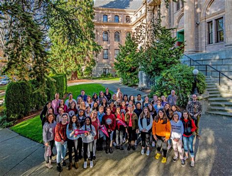Holy names academy seattle. Mar 18, 2024 · Holy Names Academy is a wondeful high school in Seattle. It has many opportunities for all of the students. The faculty and staff are approachable and kind. The … 