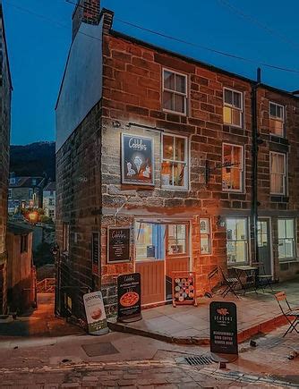 Home Cobbles Of Staithes Staithes Pizza England