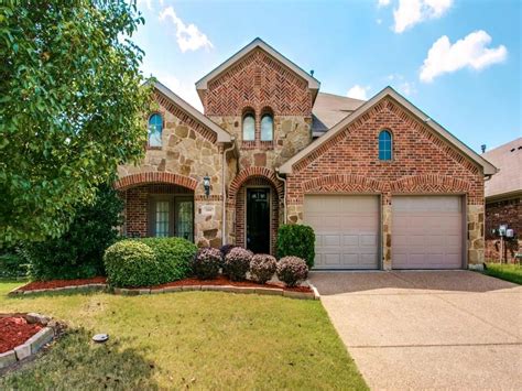 Home for sale in mckinney. 