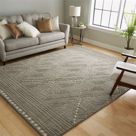 100% Seagrass, made in China. The casual style of this natural fiber rug brings an inviting feel to entryways, living rooms, and dining rooms. Sleek and functional 0.2” pile height allows for convenient placement in entryways and underneath furniture, and will not obstruct doorways. The non-skid backing helps it stay put on hardwood flooring .... 