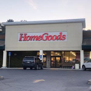 HomeGoods stores offer an ever-changing selection of unique home fashions in kitchen essentials, rugs, lighting, bedding, bath, furniture and more all at up to 60% off department and specialty store prices every day. ... At HomeGoods Peoria, IL you'll discover, high-quality, handcrafted merchandise for every style and every room all at ...