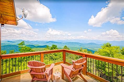 Home rentals asheville. Discover Houses for Rent in Asheville, NC Asheville is a bustling city in Buncombe County, only 30 minutes from the nearby city of Hendersonville. Families searching for homes for rent will find a city with a thriving artistic community surrounded by breathtaking mountain views. Facts for Renters 