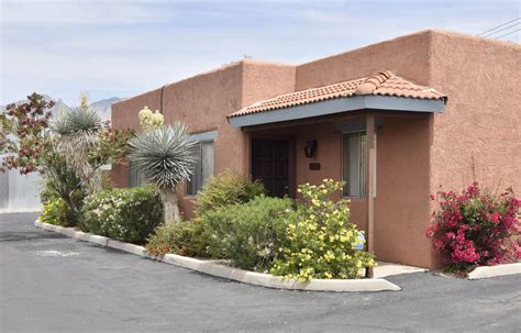 Home rentals tucson az. Welcome to Arizona Homes Rentals and Sales in Tucson, AZ! This charming two-bedroom, two-bathroom house is perfect for those seeking a comfortable and convenient living space. Enjoy the community pool steps away and the proximity to the YMCA for all your fitness needs. The house features air conditioning to keep you cool … 