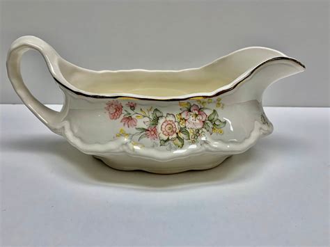 Homer laughlin gravy boat. Cavalier Eggshell Dishes CV30 by HOMER LAUGHLIN, grey platters creamer sugar , gravy boat StellaTreasureByOana Star Seller Star Sellers have an outstanding track record for providing a great customer experience—they consistently earned 5-star reviews, shipped orders on time, and replied quickly to any messages they … 