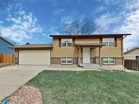 Homes for rent arvada co. ADDRESS: 9105 Oberon Road #5, Arvada CO 80004AVAILIBITLY: 4/1/2024Welcome home in Arvada! This remodeled tri-level townhome includes 3 beds, 2.5 baths & 1575 sq. ft. w/ NEWLY UPGRADED BASEMENT w/ bedroom with NEW WINDOWS and NEW CARPET, FULL bath, LAUNDRY HOOKUPS, and OFFICE or … 