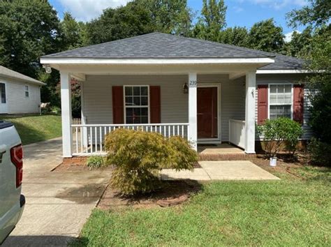 Homes for rent in belmont nc. 1030 Victoria Blake Lane, Belmont, NC 28012. 4 Beds • 2 Bath. 1 Unit Available. Details. 4 Beds, 2 Baths. $2,535. 2,302 Sqft. 1 Floor Plan. Top Amenities. Air Conditioning; Dishwasher; Pet Policy. ... 343-8622 to register for a self-guided showing at a time that works best for you. This stunning rental home in Gastonia, NC offers 4 … 