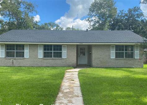 See all 1 houses under $800 in Lake Summerset, Gonzales, LA currently available for rent. Check rates, compare amenities and find your next rental on Apartments.com. . 