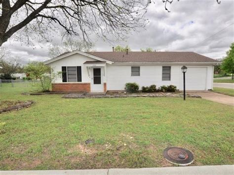 Homes for rent weatherford tx. 4-Bedroom Homes for Rent in Weatherford TX / 13. House for Rent. $2,300 per month; 4 Beds; 2 Baths; 365 Paloma St, Weatherford, TX 76087. 