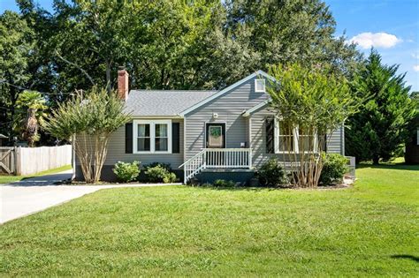 Homes for sale anderson. Find homes for sale under $250K in Anderson SC. View listing photos, review sales history, and use our detailed real estate filters to find the perfect place. 