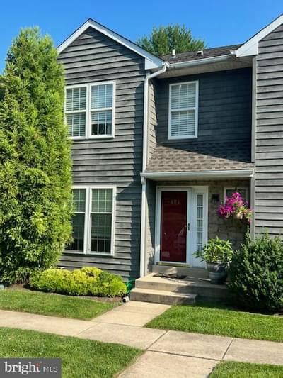 Homes for sale aston pa. View detailed information about property 2505 Wickersham Ln, Aston, PA 19014 including listing details, property photos, school and neighborhood data, and much more. Realtor.com® Real Estate App ... 