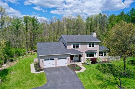 Homes for sale ballston lake ny. 3-Bedroom Homes for Sale in Ballston Lake, NY / 40. $494,900 New Construction. 3 Beds; 2 Baths; 1,800 Sq Ft; 4 Aspen Dr, Ballston Lake, NY 12019. TO BE BUILT Located just off exit 11 in our new Timber Creek Preserve Phase 4 subdivision. Walking trails, community park area, sidewalks & street lights are just a few of the amazing things we offer. 