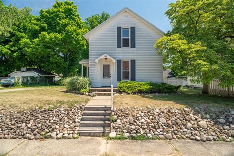Homes for sale buchanan mi. Sold - 110 Chippewa St, Buchanan, MI - $225,000. View details, map and photos of this single family property with 2 bedrooms and 0 total baths. MLS# 24009703. ... LLC as a condition of purchase or sale of any real estate. Operating in the state of New York as GR Affinity, LLC in lieu of the legal name Guaranteed Rate Affinity, LLC. 