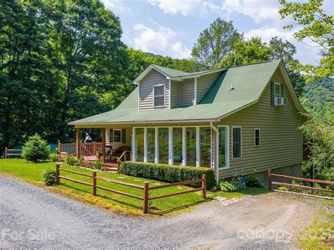 Homes for sale burnsville nc. Contingent 2191 Moonshine Mountain RoadBurnsville, NC 28714. Learn more about Burnsville, NC real estate and browse properties for sale with Allen Tate. Contact an Allen Tate expert to find your North Carolina property today. 
