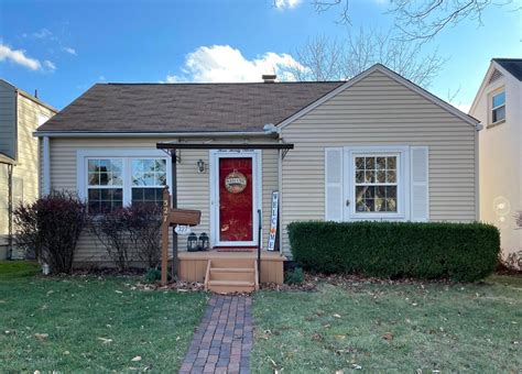 Homes for sale clintonville ohio. 68 Results. sort. Clintonville, Columbus, OH Real Estate and Homes for Sale. Coming Soon. 84 ARDEN RD, COLUMBUS, OH 43214. $615,000. 3 Beds. 2 Baths. 2,179 Sq Ft. … 
