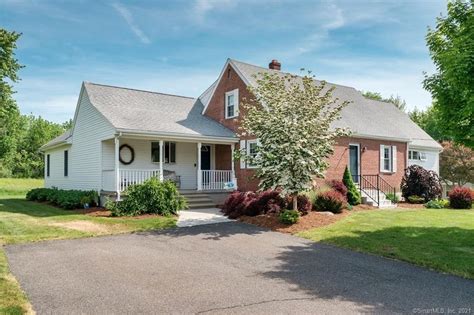Homes for sale cromwell ct. View 114 homes for sale in Middletown, CT at a median listing home price of $329,900. See pricing and listing details of Middletown real estate for sale. ... Cromwell Homes for Sale $257,400 ... 