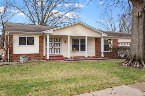 Homes for sale florissant mo. Similar Homes For Sale Near Florissant, MO. Comparison of 3614 Candlewyck Club Dr Apt E, Florissant, MO 63034 with Nearby Homes: new. $63,000. 2 bed; 1,036 sqft 1,036 square feet; 