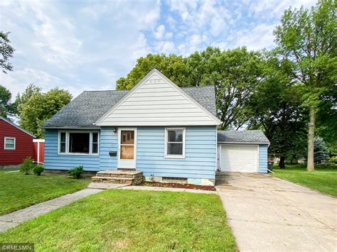 Homes for sale gaylord mn. See photos and price history of this 3 bed, 1 bath, 1,722 Sq. Ft. recently sold home located at 514 9th St, Gaylord, MN 55334 that was sold on 12/28/2023 for $175000. 