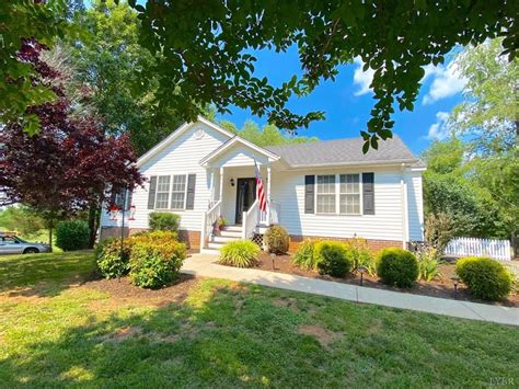 Homes for sale goode va. Most veterans are aware that many benefits are available at the federal level. For example, the Department of Veteran’s Affairs insures many home loans for veteran’s to protect aga... 