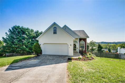 Homes for sale gray tn. View 61 homes for sale in Roan Mountain, TN at a median listing home price of $129,700. See pricing and listing details of Roan Mountain real estate for sale. 