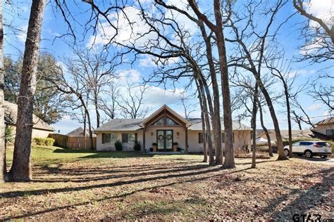 Homes for sale hideaway tx. Recommended. $425,000. 3 Beds. 2 Baths. 2,388 Sq Ft. 645 Northgate Dr, Hideaway, TX 75771. Make your getaway from the outside world to this great home on a quiet street in Hideaway. 3 bedroom, 2 bath brick home with 2 car garage in a serene natural setting. 