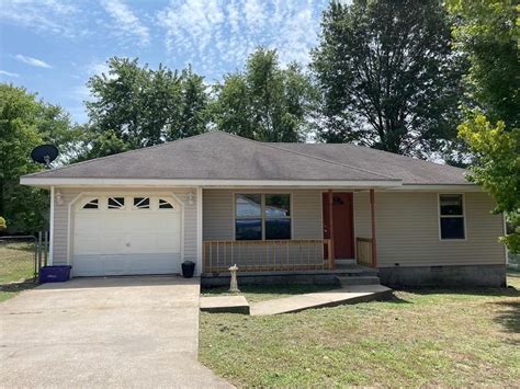 Homes for sale in berryville ar. View 29 photos for 9447 Highway 143, Berryville, AR 72616, a 3 bed, 5 bath, 6,099 Sq. Ft. single family home built in 2007 that was last sold on 06/17/2022. 