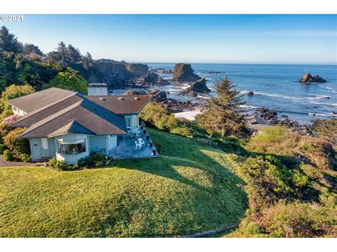 Homes for sale in brookings or. 97994 W Benham Ln. Escape to the shores of Brookings, Oregon, where this original cottage-style beach home awaits. Just minutes from Sporthaven Beach near the … 