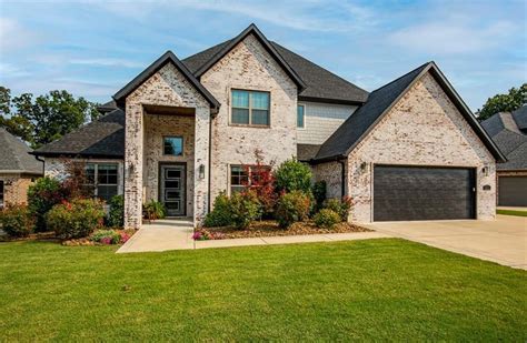 Homes for sale in centerton ar. See the 204 available New Construction homes for sale in ZIP code 72719. Find real estate price history, detailed photos, and discover neighborhoods & schools in 72719 on Homes.com. ... Centerton, AR-72719. This Single Family inventory home is priced at $376,913 and has 3 bedrooms, 2 baths, is 1,741 square feet, and has a. Schuber … 