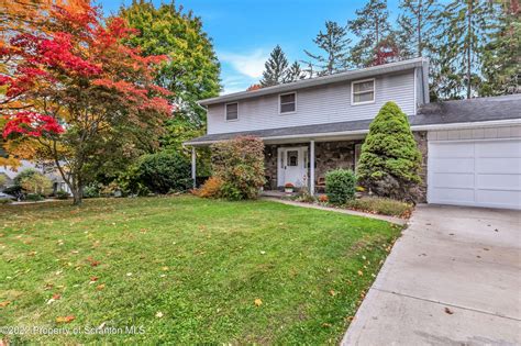 Homes for sale in clarks green pa. View 52 photos for 713 Highland Ave, Clarks Green, PA 18411, a 4 bed, 3 bath, 1,955 Sq. Ft. single family home built in 1945 that was last sold on 10/12/2022. 