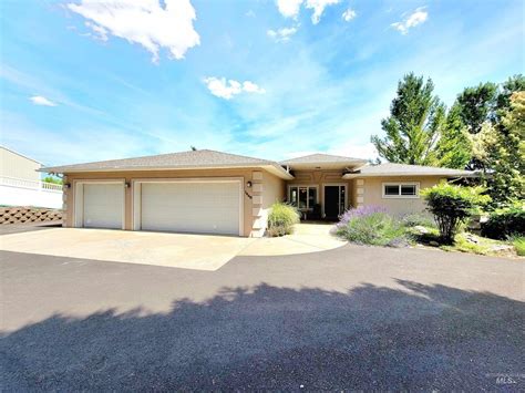 Homes for sale in clarkston wa. Search 167 homes for sale in Clarkston and book a home tour instantly with a Redfin agent. Updated every 5 minutes, get the latest on property info, market updates, and more. 