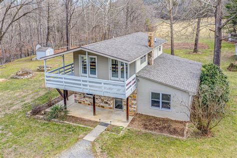 Homes for sale in craig county va. Browse Bath County, VA real estate. Find 39 homes for sale in Bath County with a median listing home price of $239,000. 