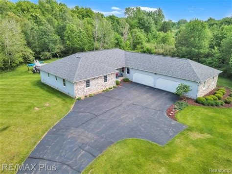 Homes for sale in elba mi. Nearby homes similar to 5195 Merwin Rd have recently sold between $135K to $399K at an average of $135 per square foot. SOLD FEB 13, 2023. $260,000 Last Sold Price. 4 Beds. 3 Baths. 1,482 Sq. Ft. 2511 S Elba Rd, Elba Twp, MI 48446. SOLD APR 26, 2023. $274,000 Last Sold Price. 