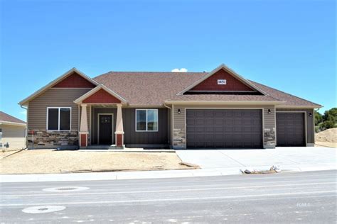 Homes for sale in elko nevada. 5 Beds. 3 Baths. 3,255 Sq Ft. 1877 Ruby View Dr, Elko, NV 89801. Welcome to 1877 Ruby View Dr, Elko, NV. This spacious home features 3 bedrooms, 2 bathrooms upstairs, ideal for family living. A large deck in the backyard is perfect for outdoor gatherings. 