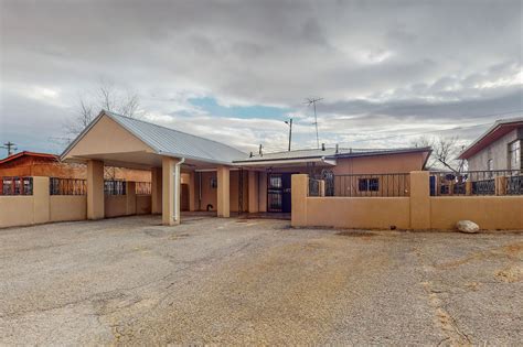 Homes for sale in espanola nm. Explore the homes with Waterfront that are currently for sale in Espanola, NM, where the average value of homes with Waterfront is $275,000. Visit realtor.com® and browse house photos, view ... 