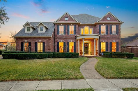 Homes for sale in farmers branch tx. There are 198 real estate listings found in Farmers Branch, TX.View our Farmers Branch real estate area information to learn about the weather, local school districts, demographic data, and general information about Farmers Branch, TX. 