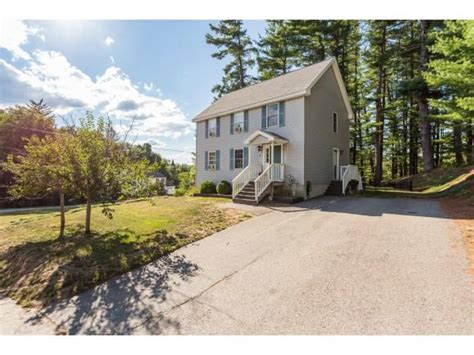 Homes for sale in farmington nh. Nov 21, 2023 · Get Pre-Approved. For Sale - 479 Chestnut Hill Rd, Farmington, NH - $550,000. View details, map and photos of this single family property with 2 bedrooms and 1 total baths. MLS# 4978318. 