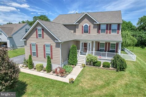 Homes for sale in felton de. Homes similar to 588 Pontoon Dr are listed between $225K to $730K at an average of $200 per square foot. NEW CONSTRUCTION. $459,900. 3 beds. 3 baths. 2,318 sq ft. 264 S Ridgebrook Dr, Felton, DE 19943. 