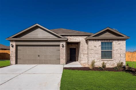 Homes for sale in ferris tx. 4 Beds. 2 Baths. 1,295 Sq Ft. 421 Corsair Way, Ferris, TX 75125. This to-be-built home is the "Alta II" plan by Lennar, and is located in the community of The Ferris Springs. This Single Family plan home is priced from $233,999 and has 4 bedrooms, 2 baths, is 1,295 square feet. 