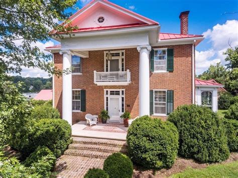 Homes for sale in floyd va. Search 31 homes for sale in Floyd and book a home tour instantly with a Redfin agent. Updated every 5 minutes, get the latest on property info, market updates, and more. 