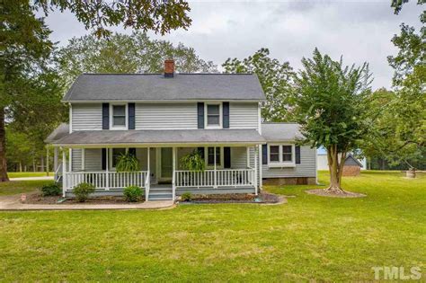 Homes for sale in franklin county nc. 732 Results. sort. Franklin County, NC Real Estate and Homes for Sale. Newly Listed. 111 RAWHIDE DR, LOUISBURG, NC 27549. $337,000. 3 Beds. 3 Baths. 1,634 Sq Ft. … 